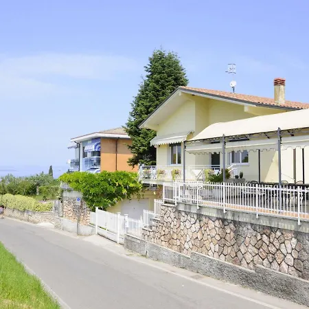 Holiday Home By Lake Garda With Garden Tatil Evi Lazise