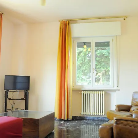 Holiday Home By Lake Garda With Garden Σπίτι διακοπών Λατζίζε